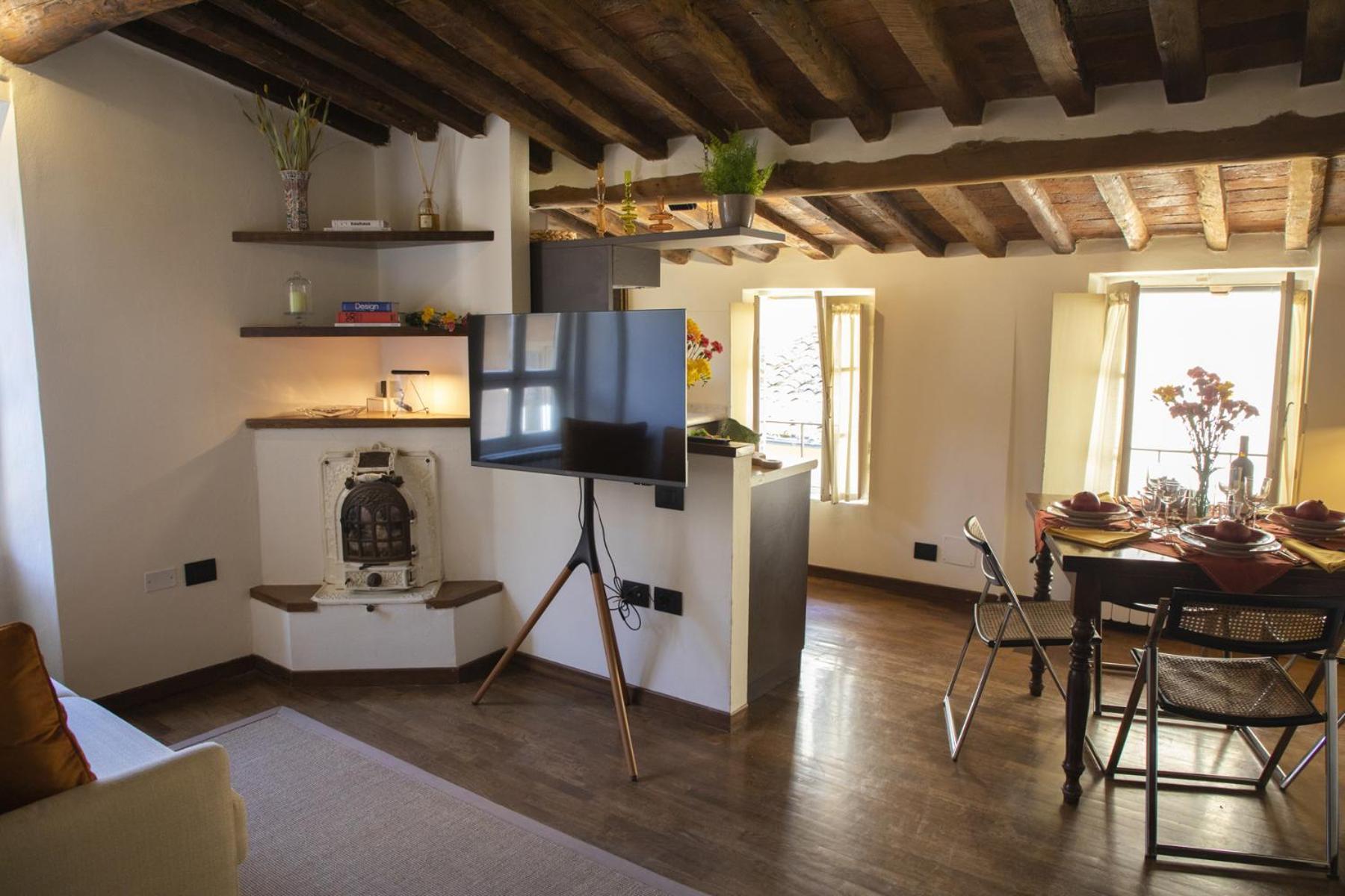 Apartment La Mansardina Beccheria 1 Double Bedroom, 1 Sofa Bed Lucca