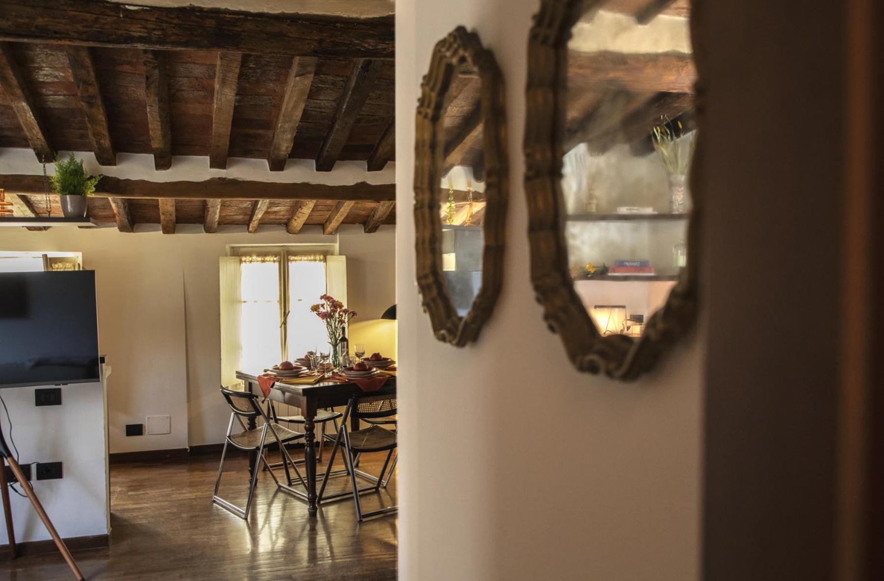 Apartment La Mansardina Beccheria 1 Double Bedroom, 1 Sofa Bed Lucca